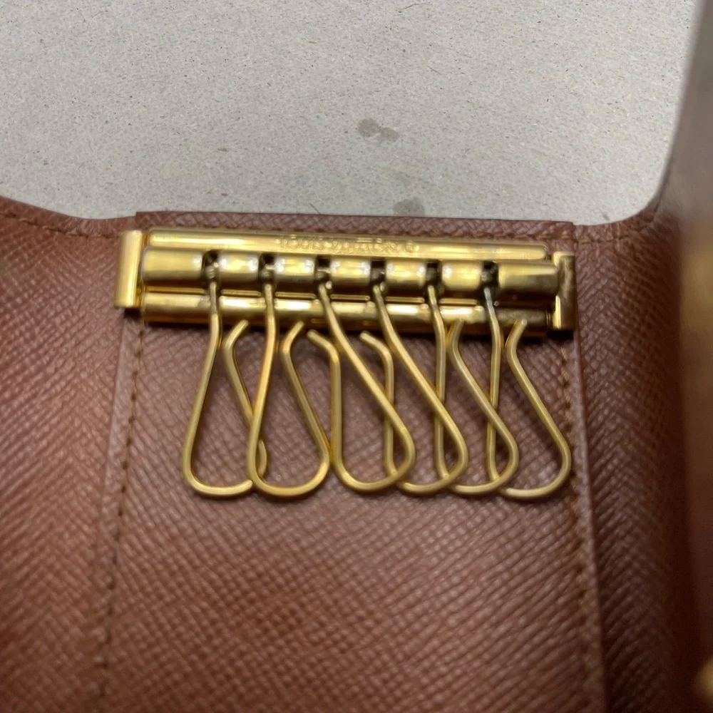Louis Vuitton Monogram Multicles Key Case - Picture 3 of 15
